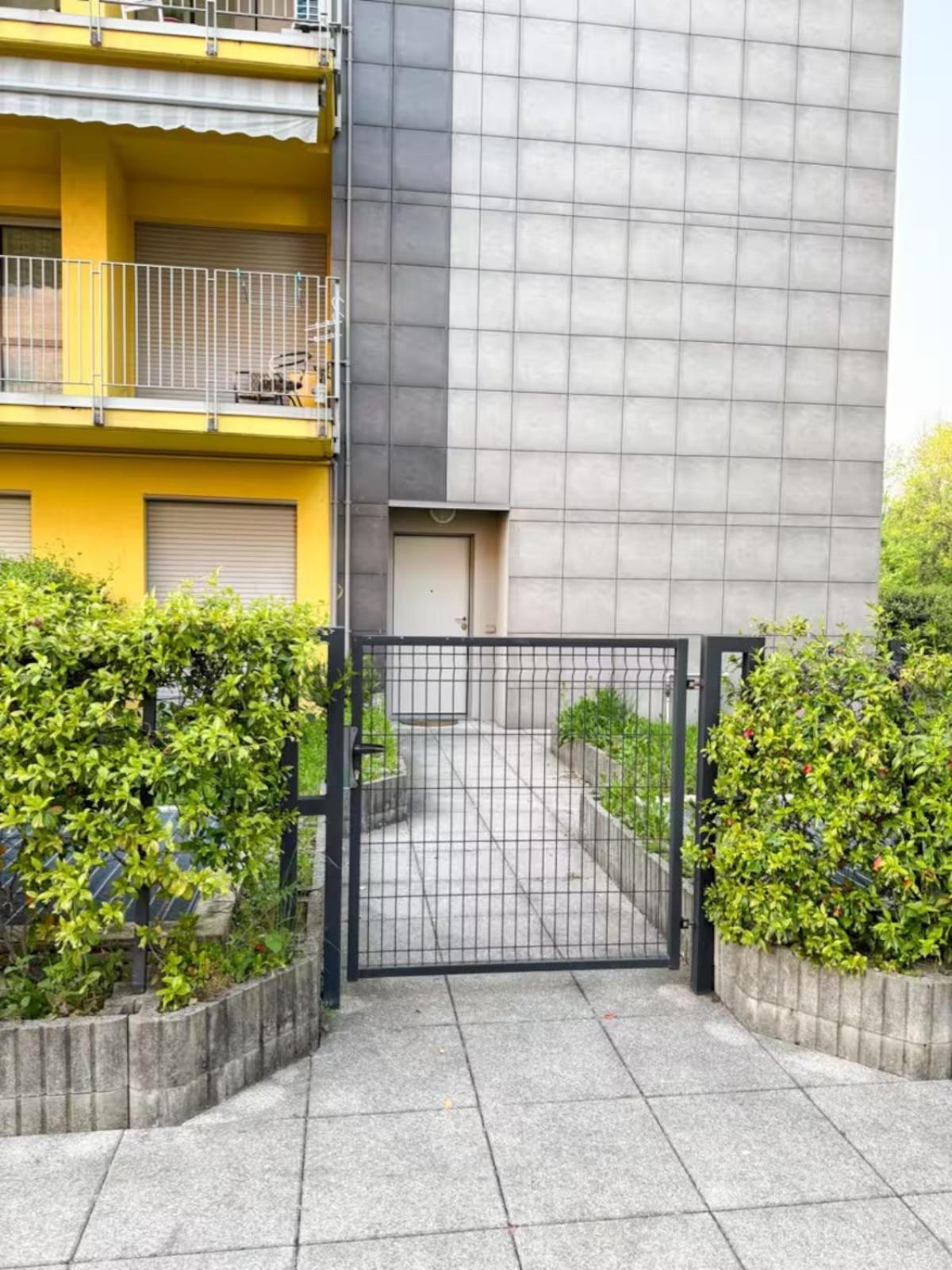 Two-room With Garden And Parking Côme